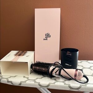 Lange Blush Pink Hair Styling Tool
